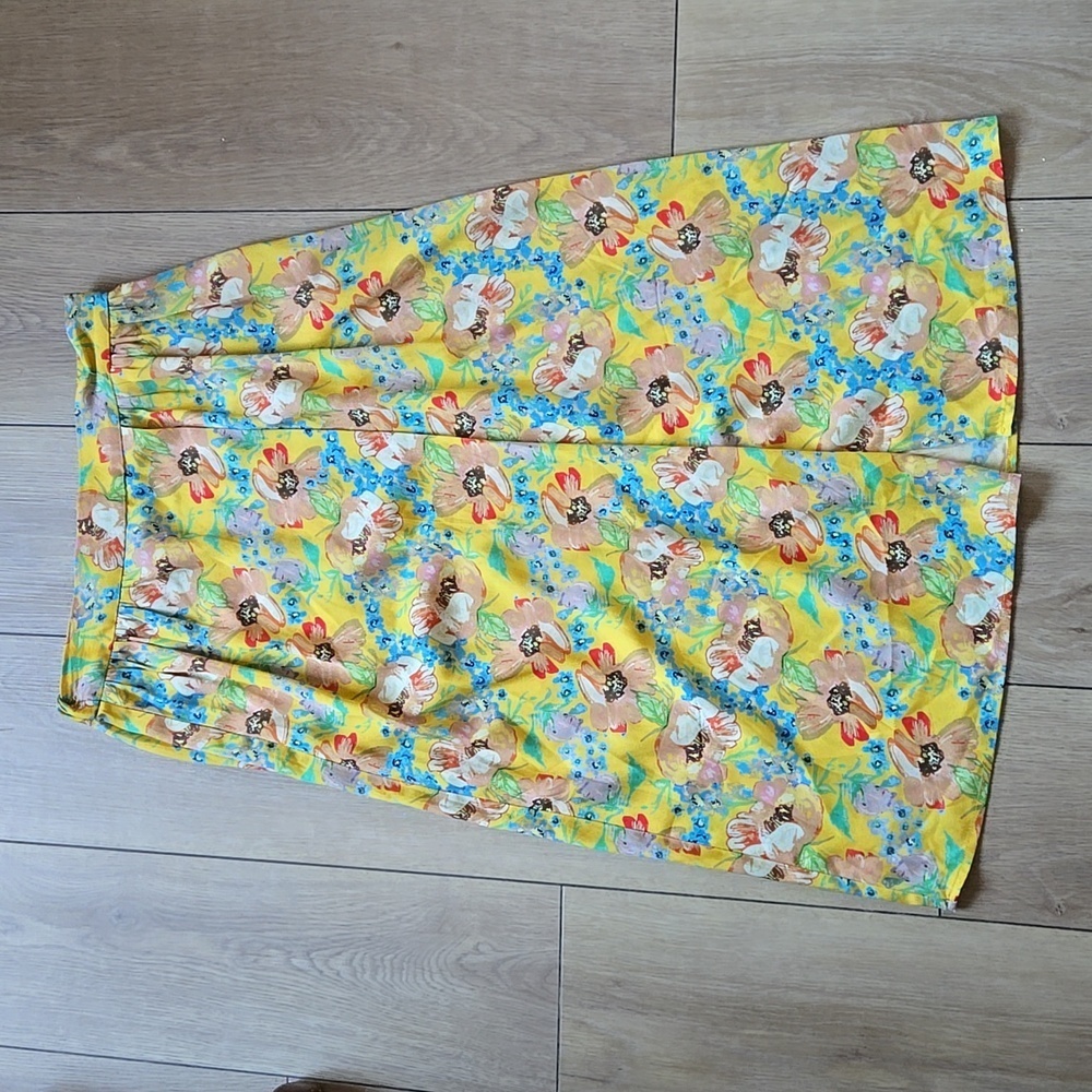 Vintage TUCKER FLORAL SILK MIDI SKIRT SIZE S